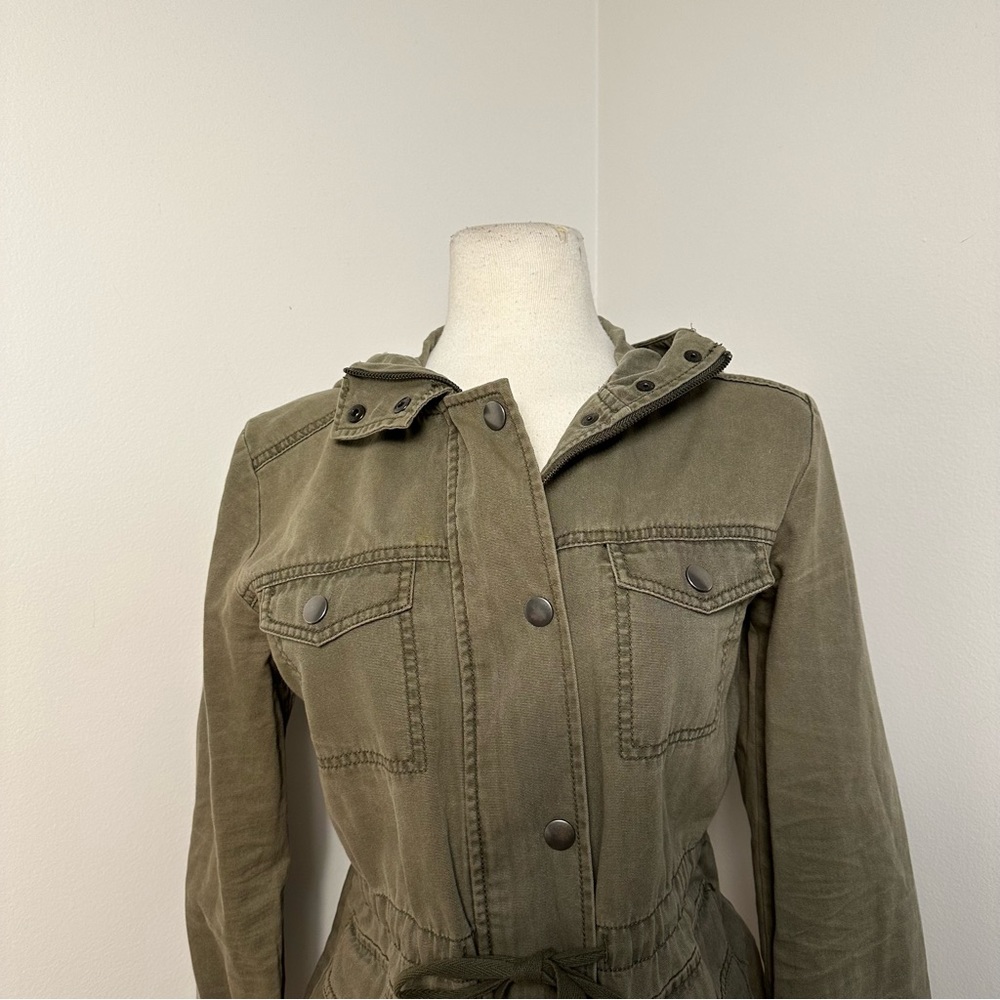 Medium BP Jacket - Picture 4 of 9